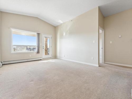 3423 9351 Simpson Drive, Edmonton, AB - Indoor Photo Showing Other Room