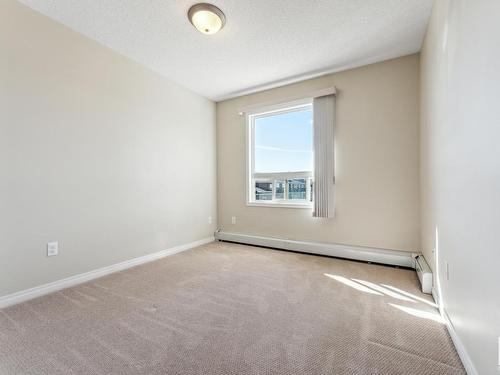 3423 9351 Simpson Drive, Edmonton, AB - Indoor Photo Showing Other Room