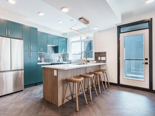 35 16231 19 Avenue, Edmonton, AB - Indoor Photo Showing Kitchen With Upgraded Kitchen