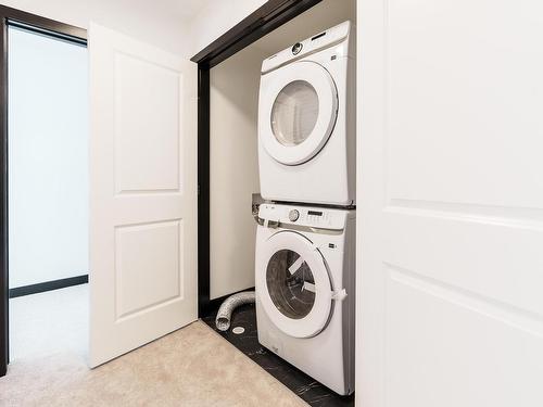 35 16231 19 Avenue, Edmonton, AB - Indoor Photo Showing Laundry Room