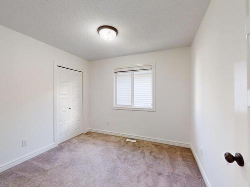 3207 13 Avenue, Edmonton, AB - Indoor Photo Showing Other Room