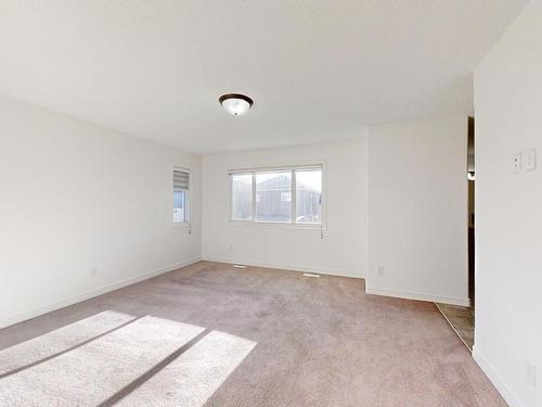 3207 13 Avenue, Edmonton, AB - Indoor Photo Showing Other Room