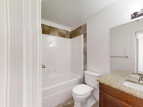 3207 13 Avenue, Edmonton, AB - Indoor Photo Showing Bathroom