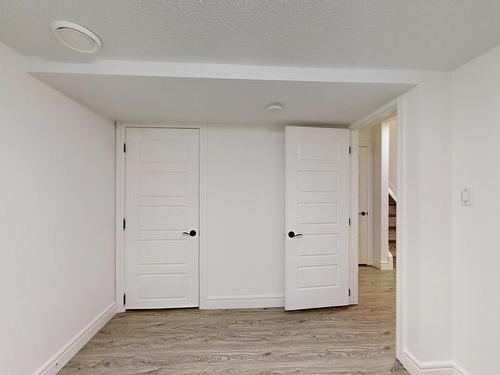 3207 13 Avenue, Edmonton, AB - Indoor Photo Showing Other Room