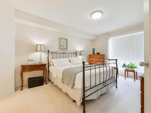 402 182 Haddow Close, Edmonton, AB - Indoor Photo Showing Bedroom