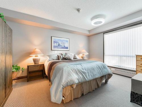 402 182 Haddow Close, Edmonton, AB - Indoor Photo Showing Bedroom