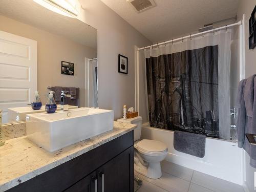 308 5151 Windermere Boulevard, Edmonton, AB - Indoor Photo Showing Bathroom