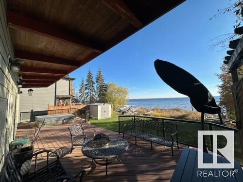 713 7 St, Rural Lac Ste. Anne County, AB 