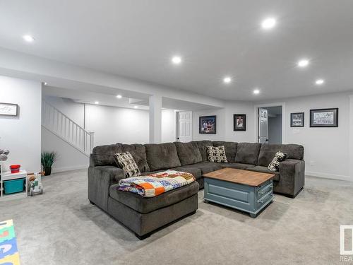 37 Georgian Wy, Sherwood Park, AB 