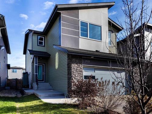 2921 Kostash Drive, Edmonton, AB - Outdoor