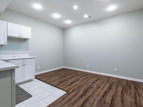 2921 Kostash Drive, Edmonton, AB - Indoor Photo Showing Other Room