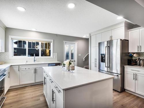 20 1005 Graydon Hill Boulevard, Edmonton, AB - Indoor Photo Showing Kitchen With Stainless Steel Kitchen With Upgraded Kitchen