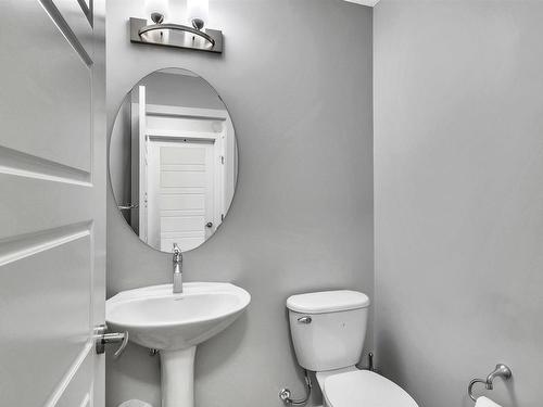 20 1005 Graydon Hill Boulevard, Edmonton, AB - Indoor Photo Showing Bathroom