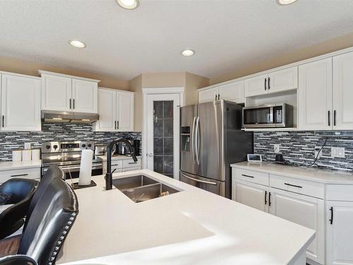 488 Hunters Green Green, Edmonton, AB - Indoor Photo Showing Kitchen With Double Sink With Upgraded Kitchen