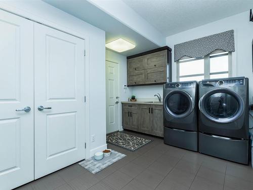 803 52328 Rge Road 233, Rural Strathcona County, AB - Indoor Photo Showing Laundry Room