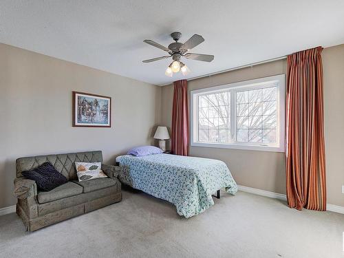 211 Darlington Crescent, Edmonton, AB - Indoor Photo Showing Bedroom