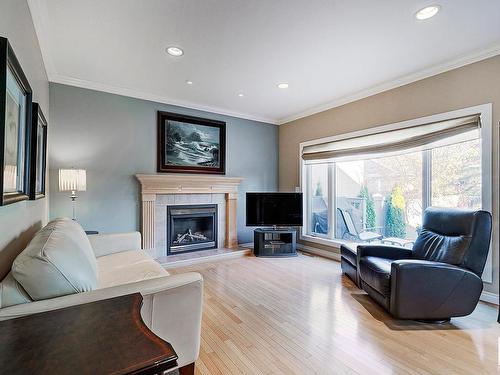 211 Darlington Crescent, Edmonton, AB - Indoor Photo Showing Living Room With Fireplace