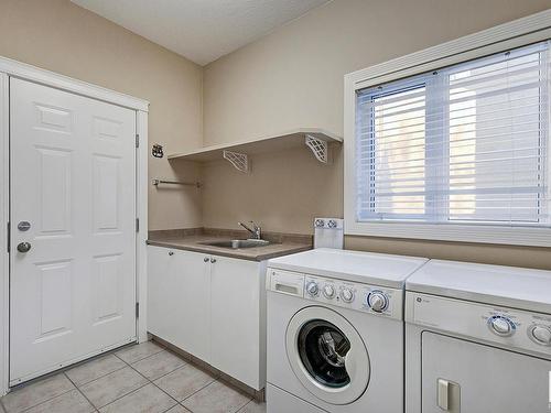 211 Darlington Crescent, Edmonton, AB - Indoor Photo Showing Laundry Room