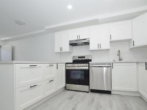 12 13570 38 Street, Edmonton, AB - Indoor Photo Showing Kitchen