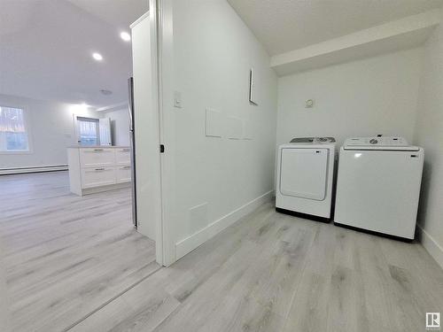 12 13570 38 Street, Edmonton, AB - Indoor Photo Showing Laundry Room