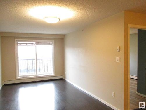 401 508 Albany Way Nw, Edmonton, AB - Indoor Photo Showing Other Room