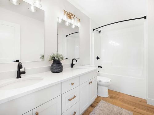 41 Darby Crescent, Spruce Grove, AB - Indoor Photo Showing Bathroom