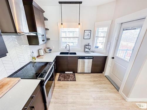 24 150 Everitt Drive N, St. Albert, AB - Indoor Photo Showing Kitchen With Double Sink