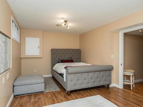 3 1780 Glastonbury Boulevard, Edmonton, AB - Indoor Photo Showing Bedroom