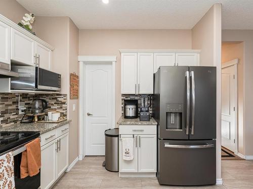 3 1780 Glastonbury Boulevard, Edmonton, AB - Indoor Photo Showing Kitchen With Stainless Steel Kitchen