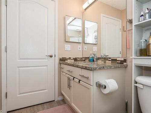 3 1780 Glastonbury Boulevard, Edmonton, AB - Indoor Photo Showing Bathroom