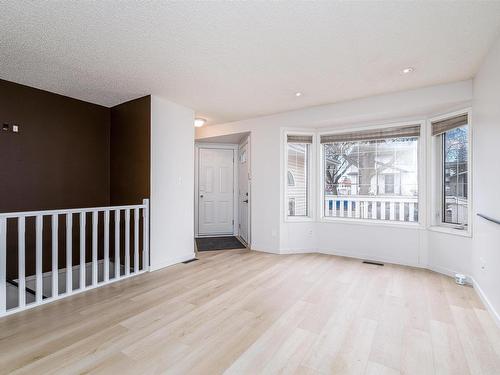 9519 155 Street, Edmonton, AB - Indoor