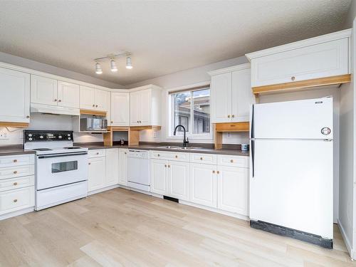 9519 155 Street, Edmonton, AB - Indoor Photo Showing Kitchen