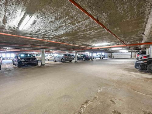 1204 9835 113 Street, Edmonton, AB - Indoor Photo Showing Garage