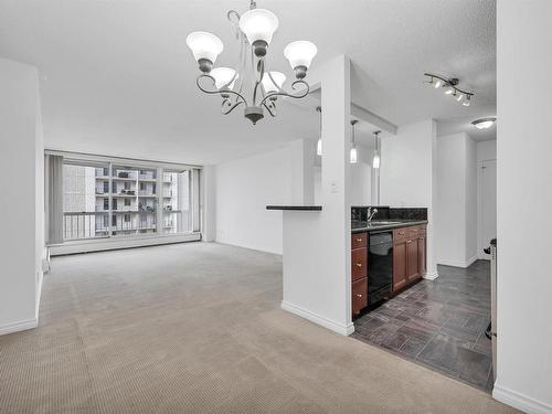 1204 9835 113 Street, Edmonton, AB - Indoor