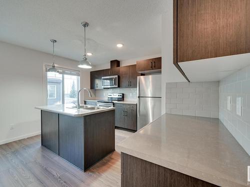 24 2215 24 Street, Edmonton, AB - Indoor Photo Showing Kitchen With Stainless Steel Kitchen