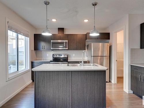 24 2215 24 Street, Edmonton, AB - Indoor Photo Showing Kitchen With Stainless Steel Kitchen With Double Sink With Upgraded Kitchen