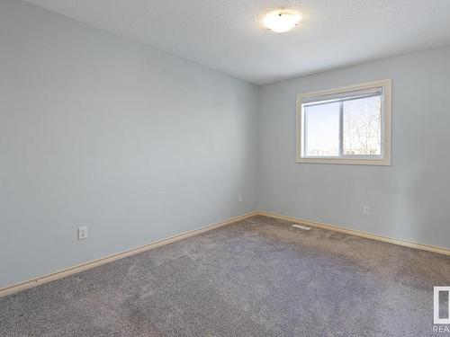 21152 46 Avenue, Edmonton, AB - Indoor Photo Showing Other Room