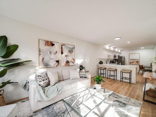 13109 34 Street, Edmonton, AB - Indoor Photo Showing Living Room