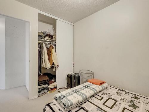 20 1580 Mill Woods Rd E, Edmonton, AB - Indoor Photo Showing Bedroom