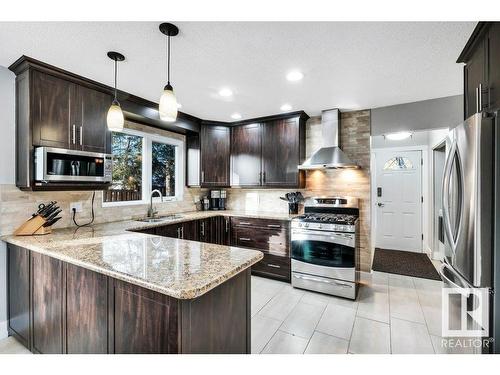 16 Westridge Crescent, Edmonton, AB - Indoor Photo Showing Kitchen With Upgraded Kitchen