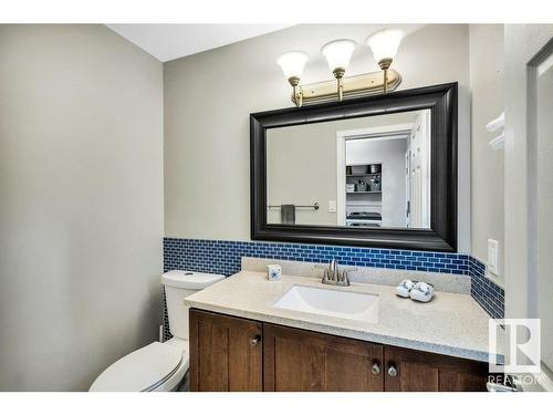 16 Westridge Crescent, Edmonton, AB - Indoor Photo Showing Bathroom