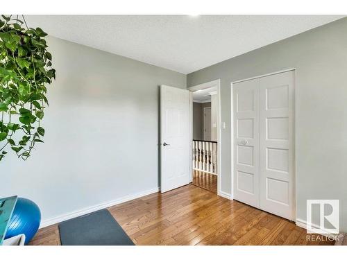 16 Westridge Crescent, Edmonton, AB - Indoor Photo Showing Other Room