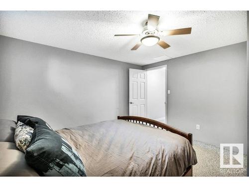 16 Westridge Crescent, Edmonton, AB - Indoor Photo Showing Bedroom