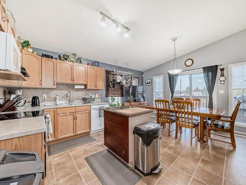 3407 47 Street, Beaumont, AB - Indoor Photo Showing Kitchen