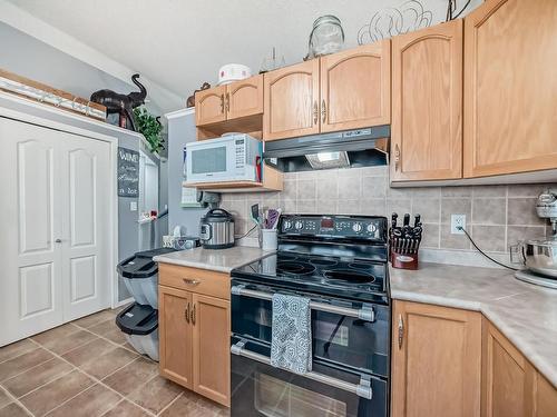 3407 47 Street, Beaumont, AB - Indoor Photo Showing Kitchen