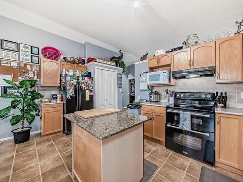 3407 47 Street, Beaumont, AB - Indoor Photo Showing Kitchen