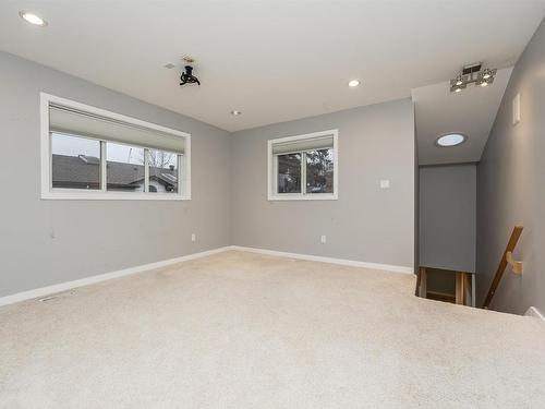 11231 75 Avenue, Edmonton, AB - Indoor Photo Showing Other Room