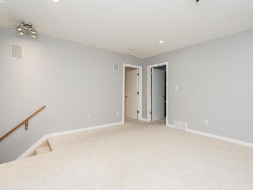 11231 75 Avenue, Edmonton, AB - Indoor Photo Showing Other Room