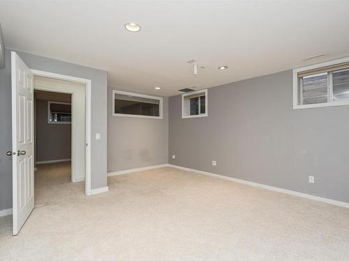 11231 75 Avenue, Edmonton, AB - Indoor Photo Showing Other Room