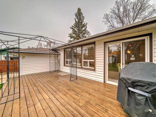 990 Cottonwood Av, Sherwood Park, AB 